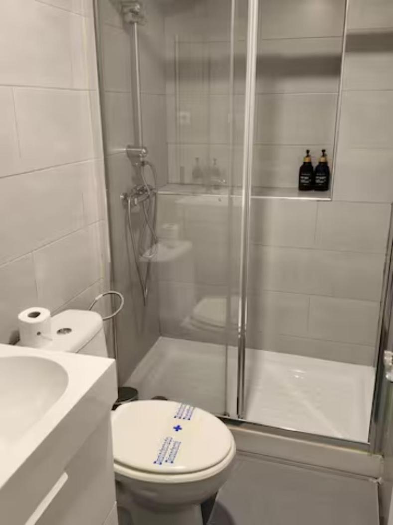 Apartamento Centro Aeropuerto Wizink Feria Bernabeu Madrid Exterior foto